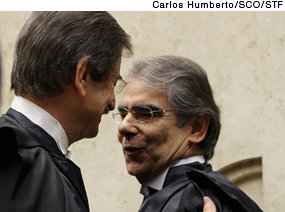 Cezar Peluso e Ayres Britto - 19/04/2012 [Carlos Humberto/SCO/STF]