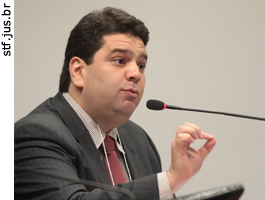 Gustavo Binenbojm durante Fórum Internacional sobre a Liberdade de Expressão e o Poder Judiciário - stf.jus.br
