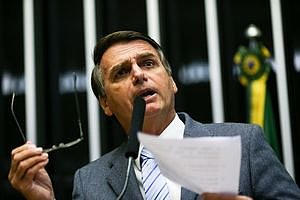 Bolsonaro sanciona lei para combater fraudes em benefícios do INSS