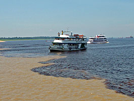Manaus - Encontro das águas - commons wikimedia