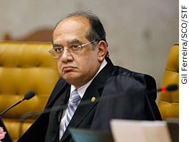 Ministro Gilmar Mendes em sessão plenária que julga Recurso Extraordinário (RE) 631102. (27/10/2010) - Gil Ferreira/SCO/STF