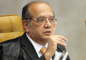 Ministro Gilmar Mendes em sessão plenária 29/02/2012 [Carlos Humberto/SCO/STF]
