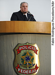 O ministro da Justiça, Luiz Paulo Barreto, apresenta os resultados da Operação Sentinela, lançada em março deste ano com o objetivo de prevenir e reprimir os crimes praticados na região de fronteira - Fabio Rodrigues Pozzebom/ABr