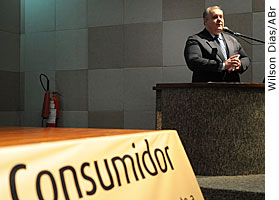 O ministro Luiz Paulo Barreto abre o 7º Congresso Nacional do Sistema de Defesa do Consumidor. - Wilson Dias/ABr