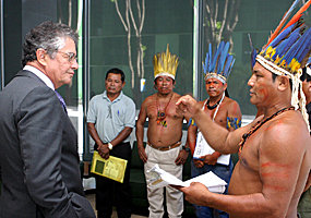 Ministro Marco Aurélio recebe representantes indígenas - Nelson Jr/SCO/STF