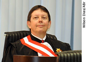 O novo ministro do Tribunal Superior do Trabalho, José Roberto Freire Pimenta, durante a cerimônia de posse - Wilson Dias/ABr
