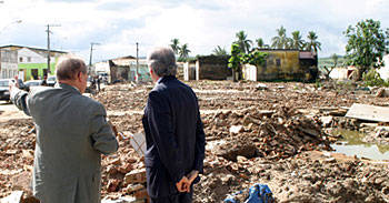 Presidentes do TSE e TRE-AL visitam a cidade de Murici-AL, destruída pelas chuvas - Agência TSE