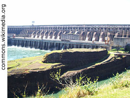 Represa de Itaipú - commons.wikimedia.org