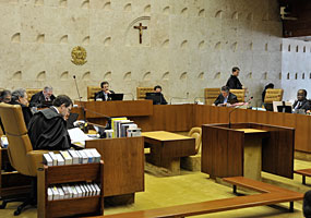 Supremo julga recurso de Jader Barbalho contra decisão do TSE que rejeitou sua candidatura ao Senado por tê-lo enquadrado na Lei da Ficha Limpa - José Cruz/ABr
