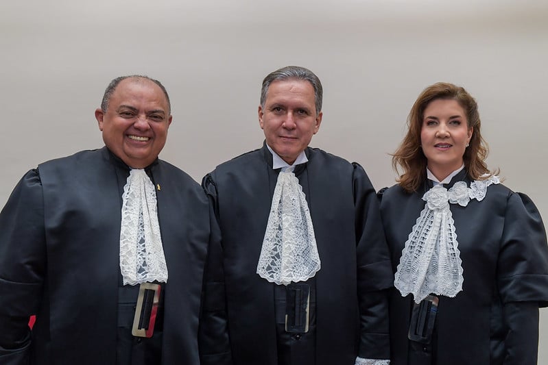 Cerimônia de posse dos novos ministros do STJ, Teodoro Silva Santos, Afrânio Vilela e Daniela Teixeira.