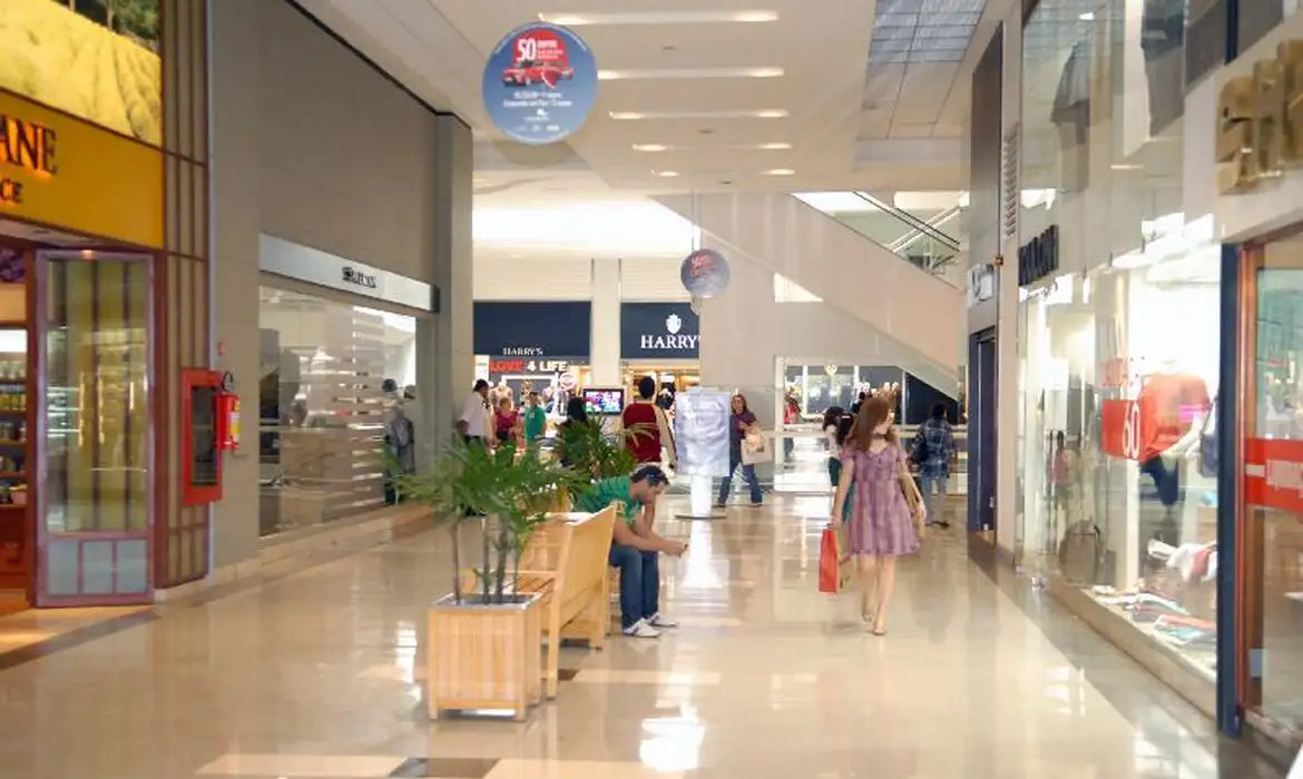 shopping center